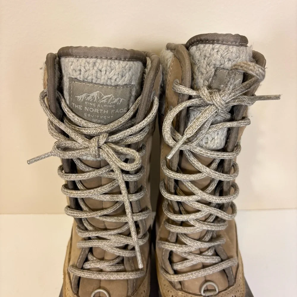 The North Face Women's Tan and‎ Gray Lace Up Winter Boots 8